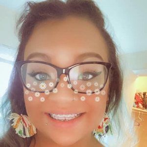 Meet your Posher, Kay